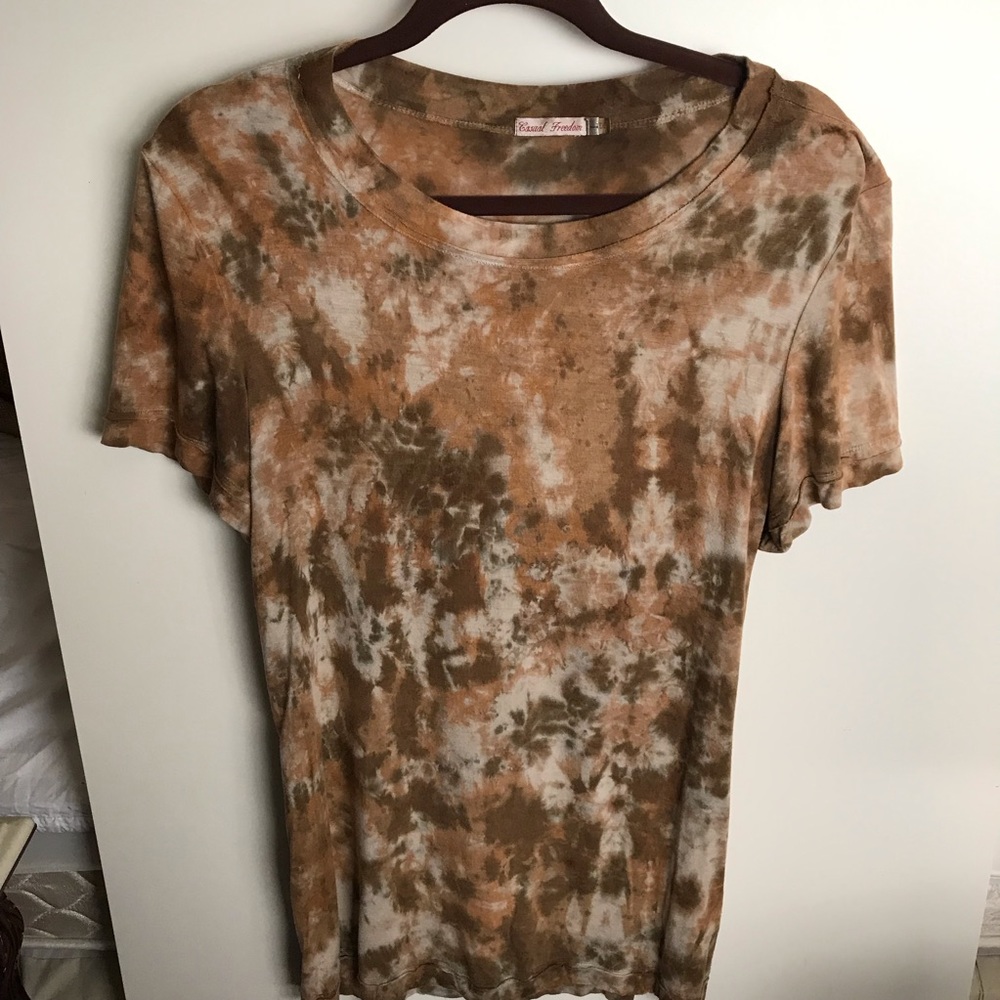 Casual Freedom tie-dyed shortsleeved shirt olive/g‎